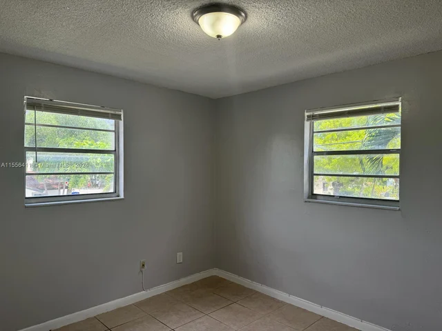 8262 NE 1st Ave # 5, Miami FL 33138