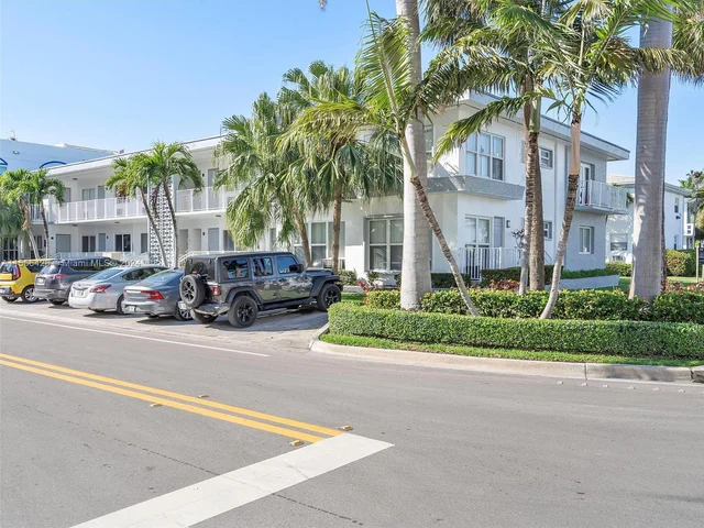 1075 101st St # 4, Bay Harbor Islands FL 33154