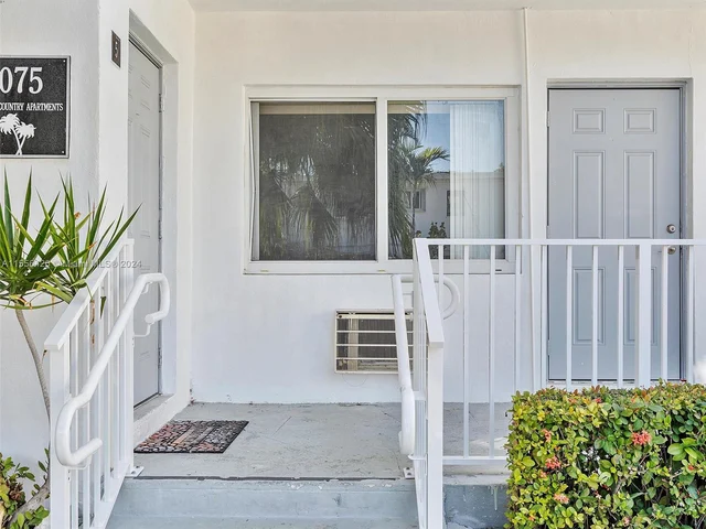 1075 101st St # 4, Bay Harbor Islands FL 33154