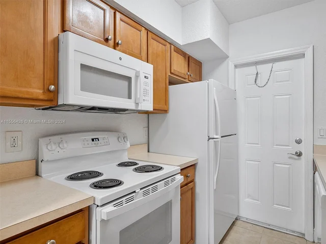 1075 101st St # 4, Bay Harbor Islands FL 33154