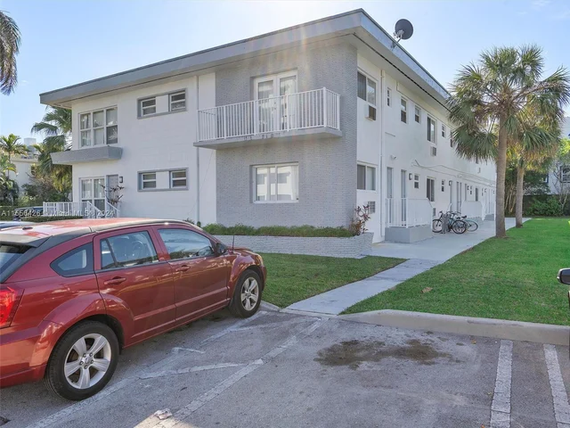 1075 101st St # 4, Bay Harbor Islands FL 33154