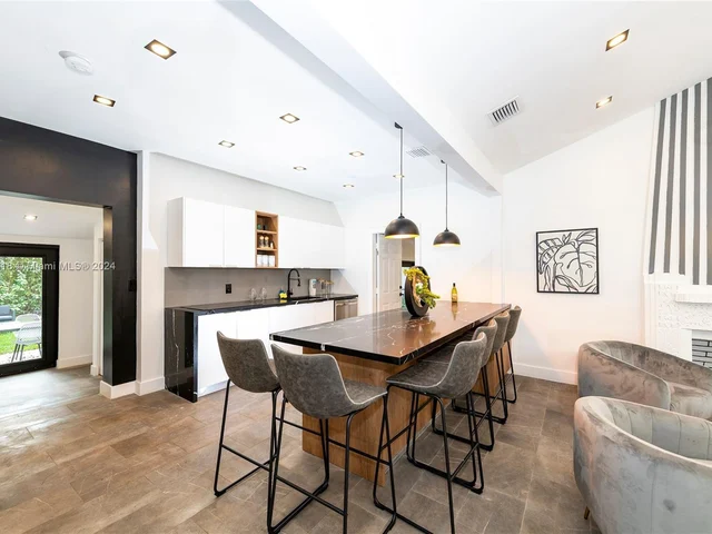 20 NE 49th St # 0, Miami FL 33137