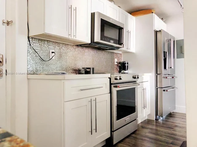 7933 West Dr # 921, North Bay Village FL 33141