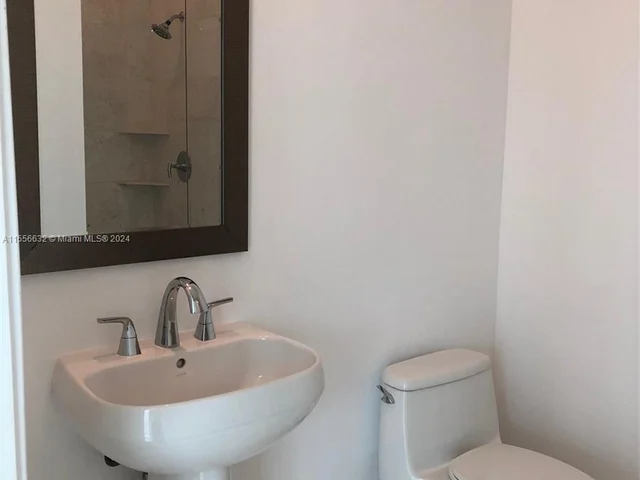 900 Brickell Key Blvd # 2205, Miami FL 33131