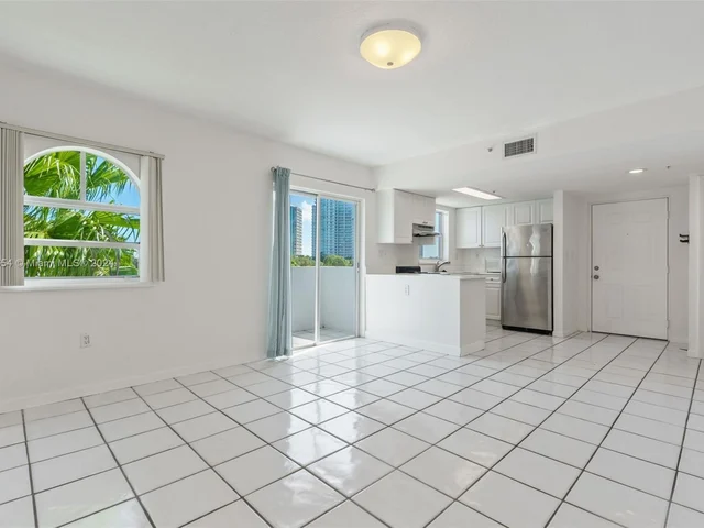 3052 SW 27th Ave # 501, Miami FL 33133