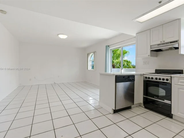 3052 SW 27th Ave # 501, Miami FL 33133