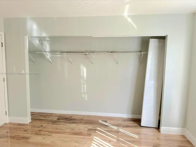 7130 NW 179th St # 111, Hialeah FL 33015