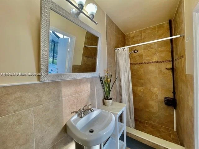 9240 SW 56th St, Cooper City FL 33328