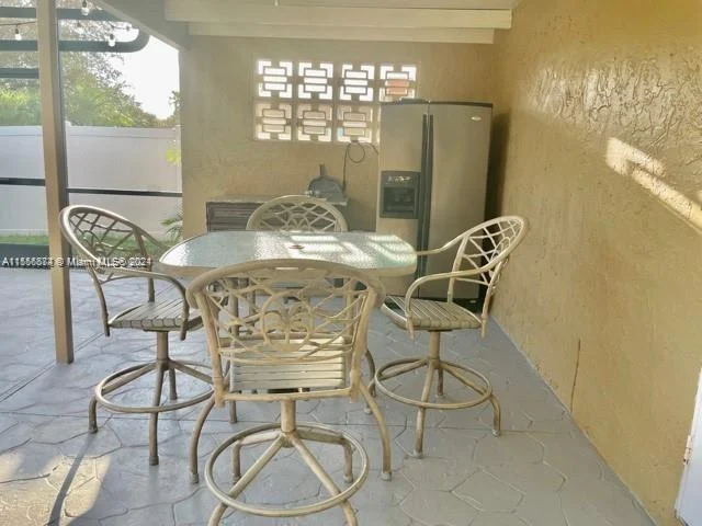 9240 SW 56th St, Cooper City FL 33328