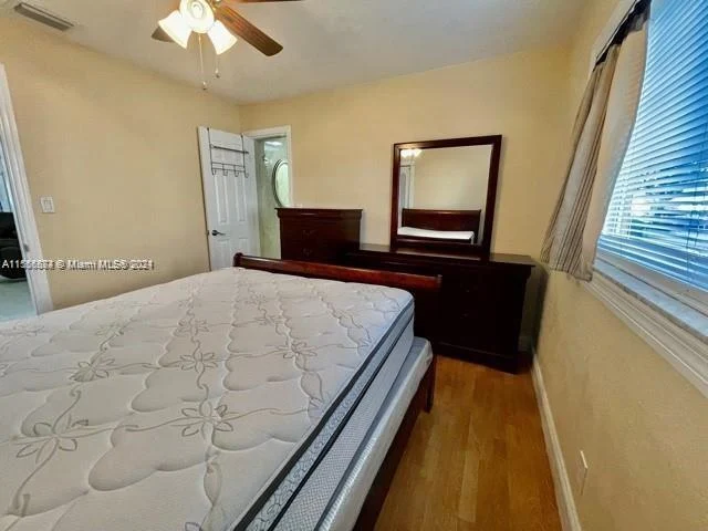 9240 SW 56th St, Cooper City FL 33328