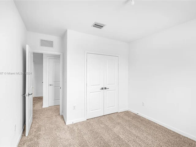 903 SE 19th St, Homestead FL 33034