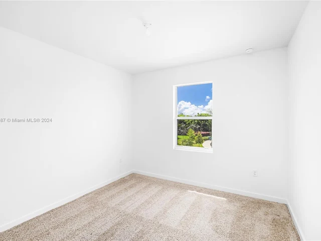 903 SE 19th St, Homestead FL 33034