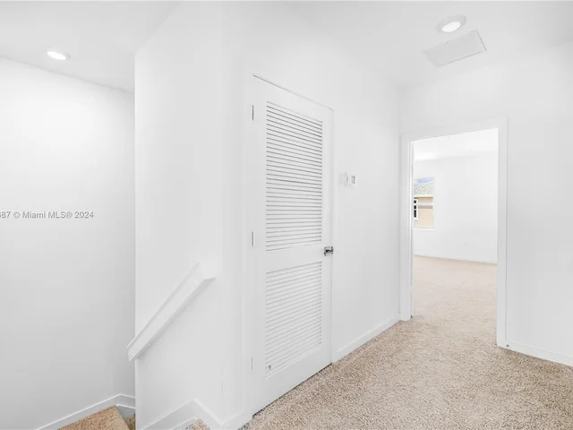 903 SE 19th St, Homestead FL 33034