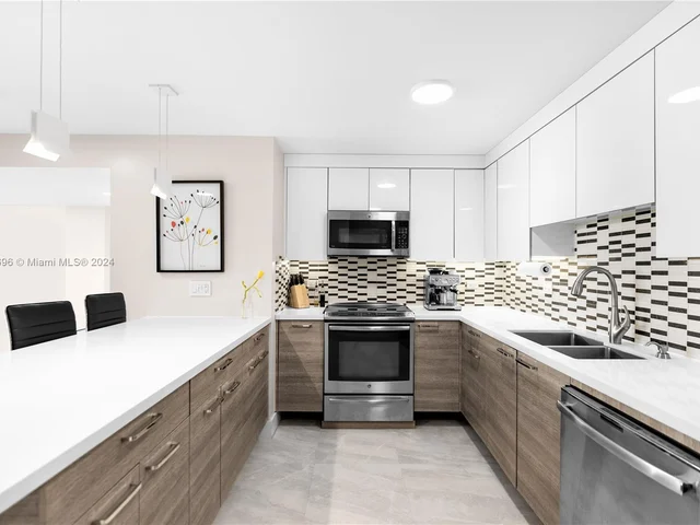 1200 West Ave # 1126, Miami Beach FL 33139