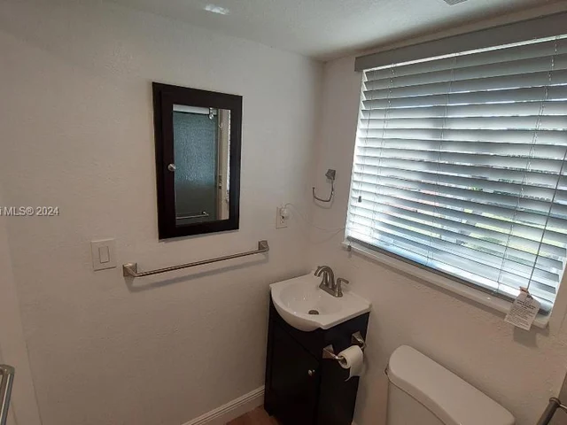 1727 Plunkett St # 1, Hollywood FL 33020