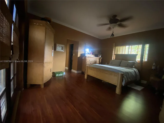 2180 SW 115th Ter, Davie FL 33325