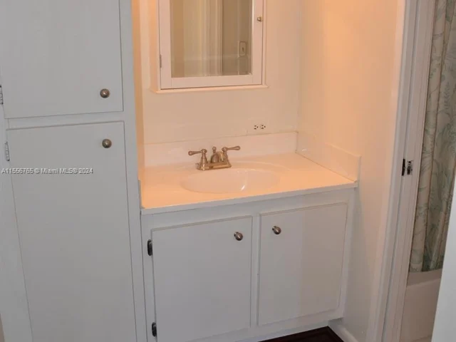 17021 N Bay Rd # 510, Sunny Isles Beach FL 33160