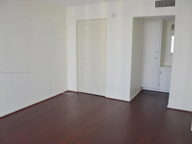 17021 N Bay Rd # 510, Sunny Isles Beach FL 33160