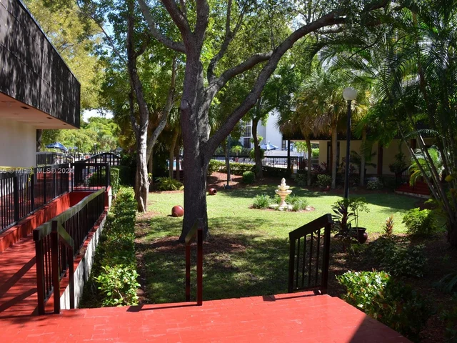 17021 N Bay Rd # 510, Sunny Isles Beach FL 33160