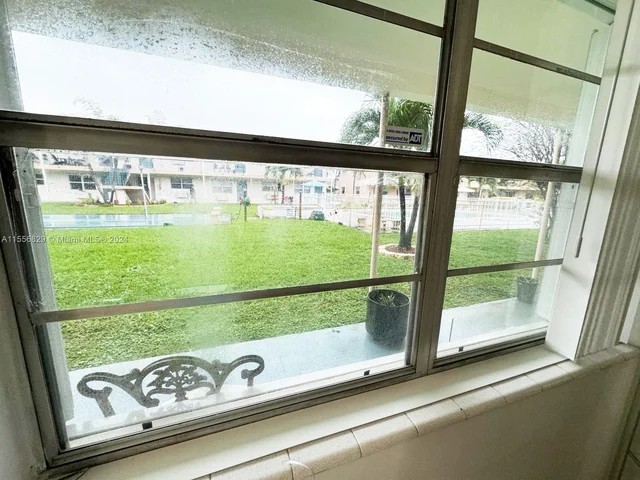 7401 Pines Blvd # 106, Pembroke Pines FL 33024