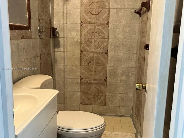 210 NW 7th St # 3, Pompano Beach FL 33060