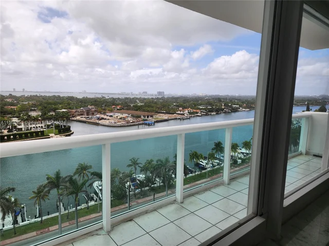 5001 Collins Ave # 12A, Miami Beach FL 33140