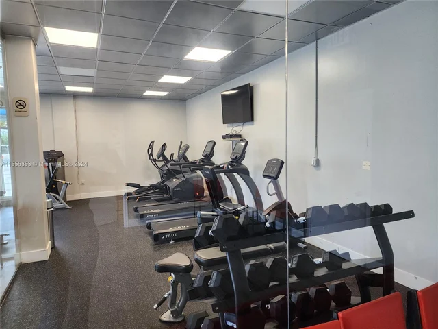 5001 Collins Ave # 12A, Miami Beach FL 33140