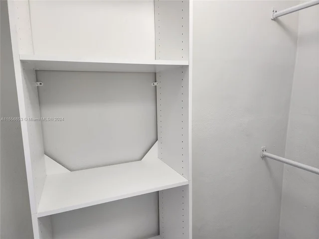 5001 Collins Ave # 12A, Miami Beach FL 33140