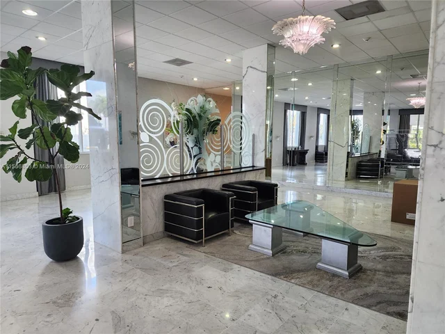 5001 Collins Ave # 12A, Miami Beach FL 33140