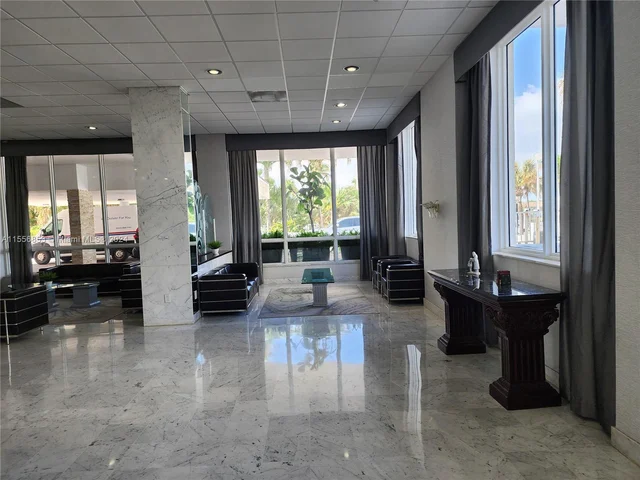 5001 Collins Ave # 12A, Miami Beach FL 33140