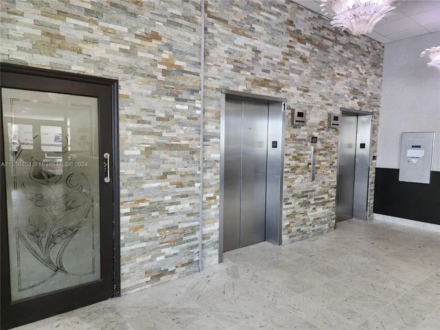 5001 Collins Ave # 12A, Miami Beach FL 33140