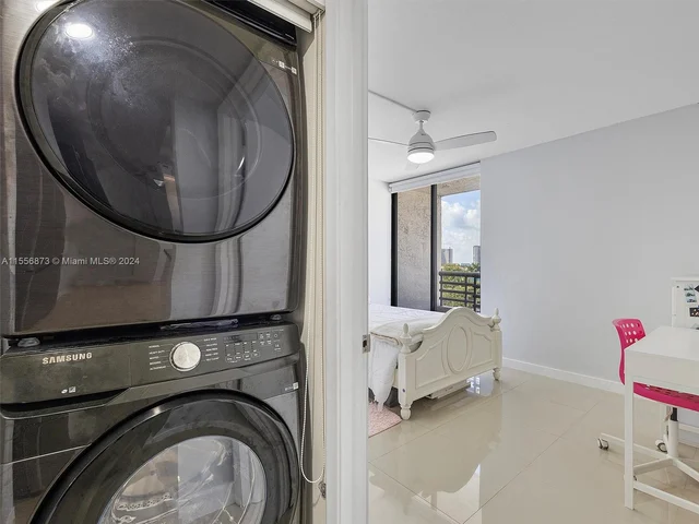 3300 NE 191st St # 701, Aventura FL 33180