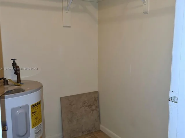 5162 NE 6th Ave # 306, Oakland Park FL 33334