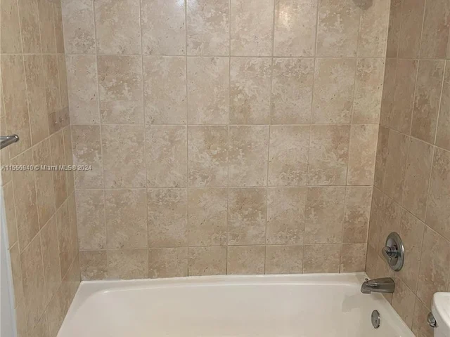 1125 NE 16th PL # 101, Fort Lauderdale FL 33305