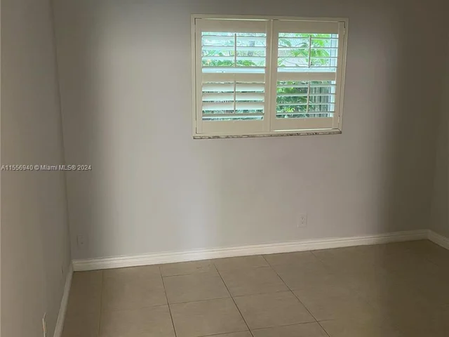 1125 NE 16th PL # 101, Fort Lauderdale FL 33305