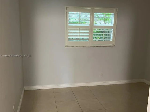 1125 NE 16th PL # 101, Fort Lauderdale FL 33305