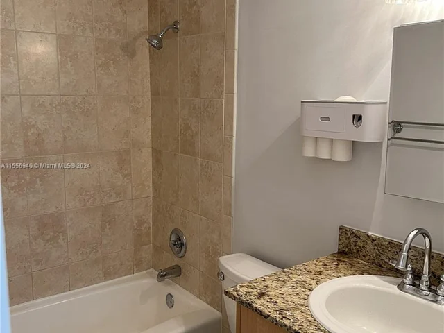 1125 NE 16th PL # 101, Fort Lauderdale FL 33305