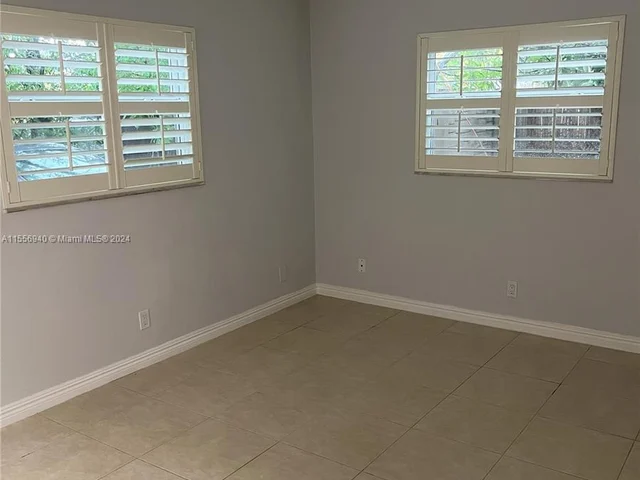 1125 NE 16th PL # 101, Fort Lauderdale FL 33305