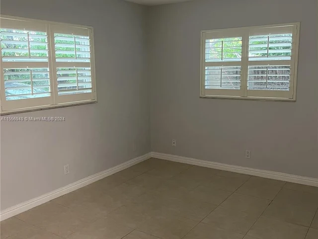 1125 NE 16th PL # 101, Fort Lauderdale FL 33305