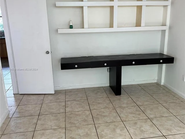 1801 S Treasure Dr # 102, North Bay Village FL 33141