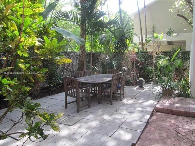 3045 Orange St # B3, Miami FL 33133