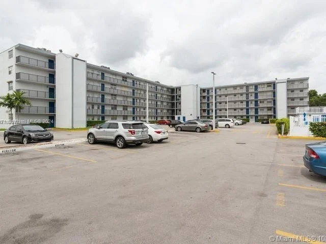 14180 SW 84th St # G, Miami FL 33183