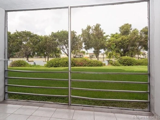 14180 SW 84th St # G, Miami FL 33183