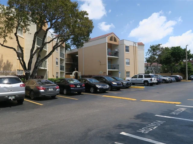 6272 NW 186th St # 110, Hialeah FL 33015