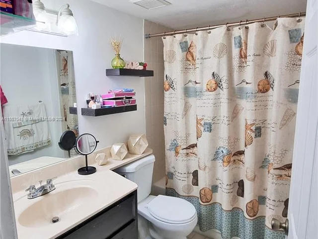 6272 NW 186th St # 110, Hialeah FL 33015