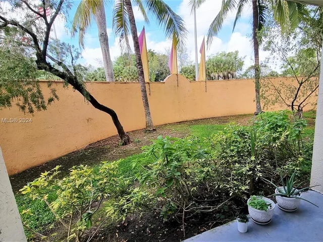 6272 NW 186th St # 110, Hialeah FL 33015