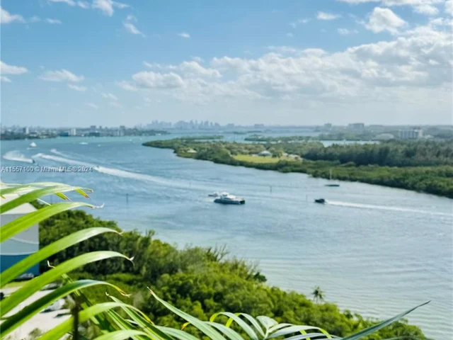 100 Bayview Dr, Sunny Isles Beach FL 33160