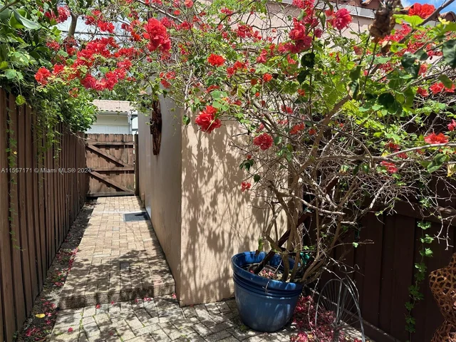 601 Westward Dr # 1, Miami Springs FL 33166