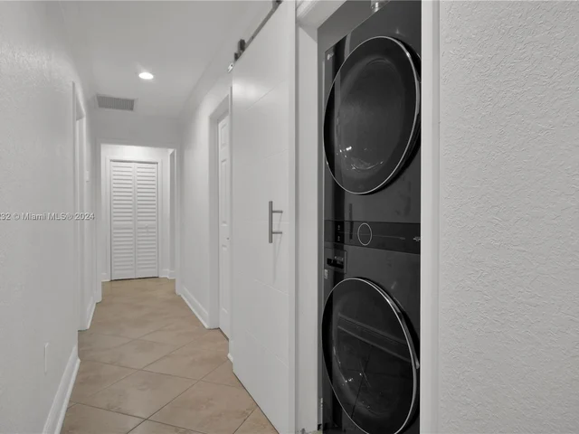 10045 SW 124th St, Miami FL 33176