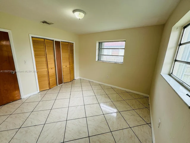 7880 Grand Canal Dr # 1, Miami FL 33144